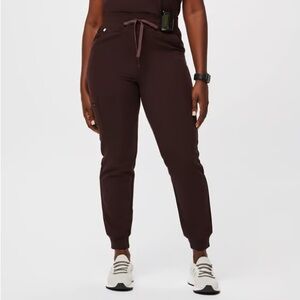 Figs Espresso Brown scrub set. Womens xs in top and bottom.